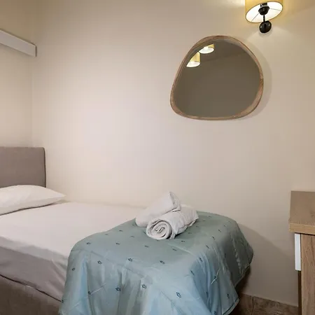 Kamara - 450m From The Beach, By Zantewize اليكاناس