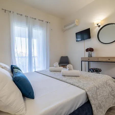 Kamara - 450m From The Beach, By Zantewize *