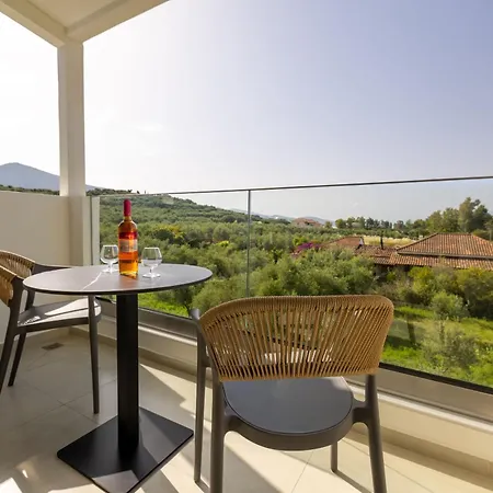 Kamara - 450m From The Beach, By Zantewize *