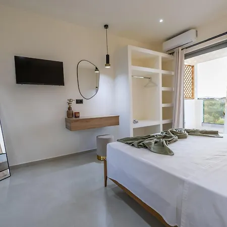 Kamara - 450m From The Beach, By Zantewize